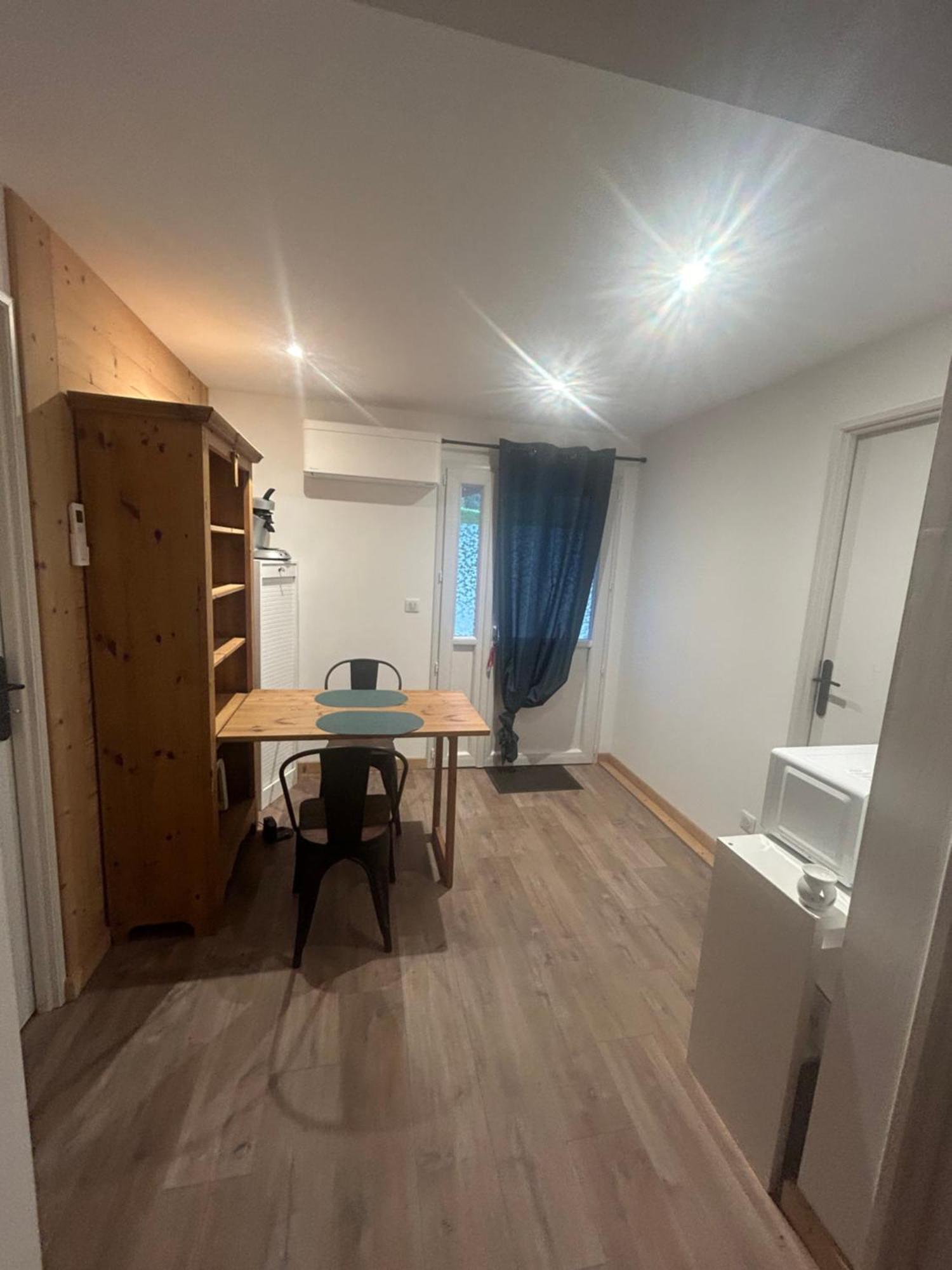 Studio Dans Maison 2 Personnes Sainte-Helene-du-Lac Bagian luar foto